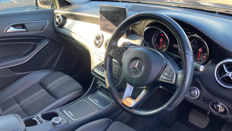 Mercedes-Benz GLA 180 Urban Edition 5dr Auto Petrol Hatchback